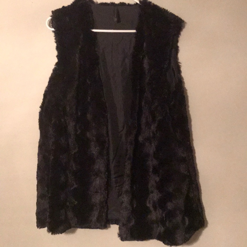 Massini XL faux fur vest